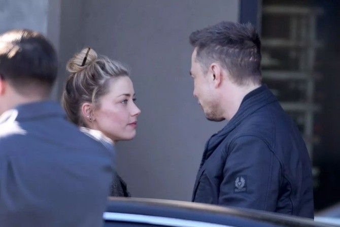 伊隆·马斯克|马斯克：5段情史6个娃，女朋友个个肤白貌美，比贝索斯审美好太多