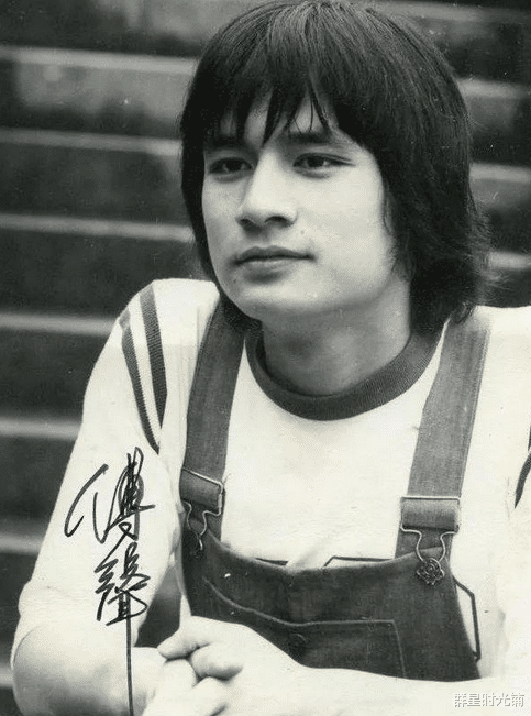 华妃|歌后甄妮：恩师刘家昌亲自栽培，23岁求婚傅声，四次流产借精生女