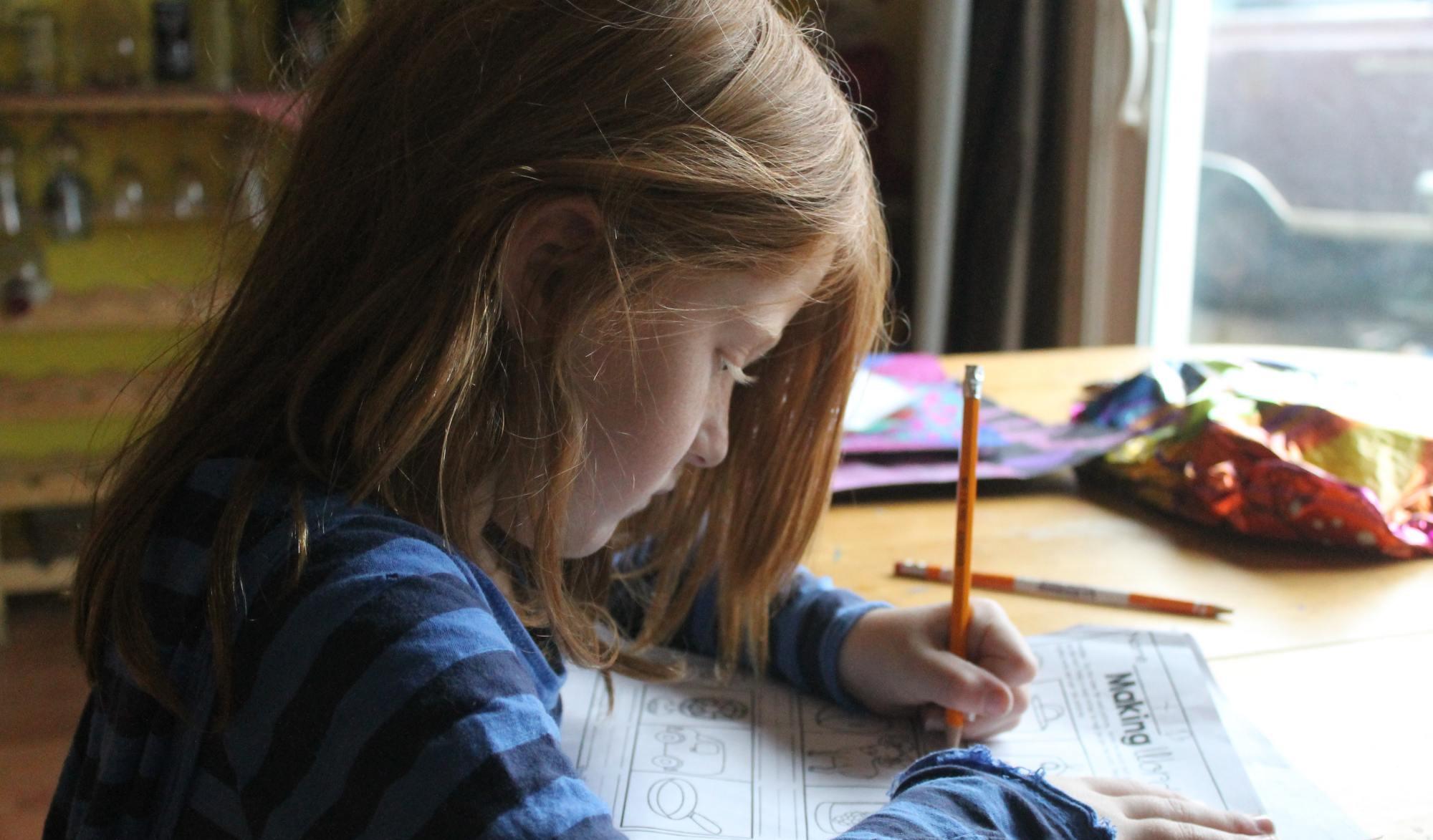 靖妈育儿说|爸妈的小心机：这个暑假又要拿兴趣班来打发孩子了，有没有？！