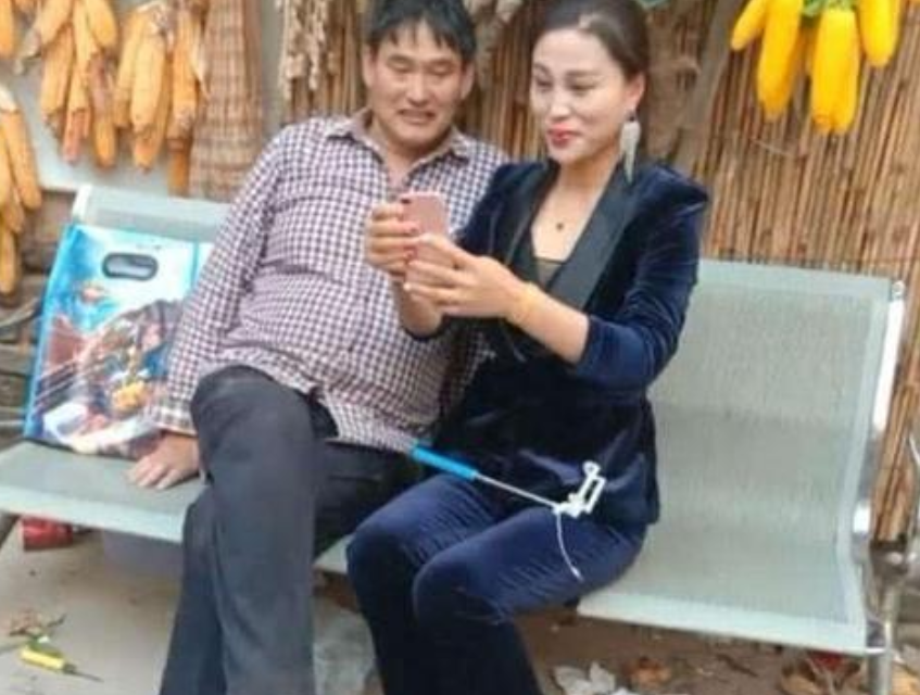 朱之文|朱之文被村民“吸血”10年，家里门还总被踹开，他为何不搬家？