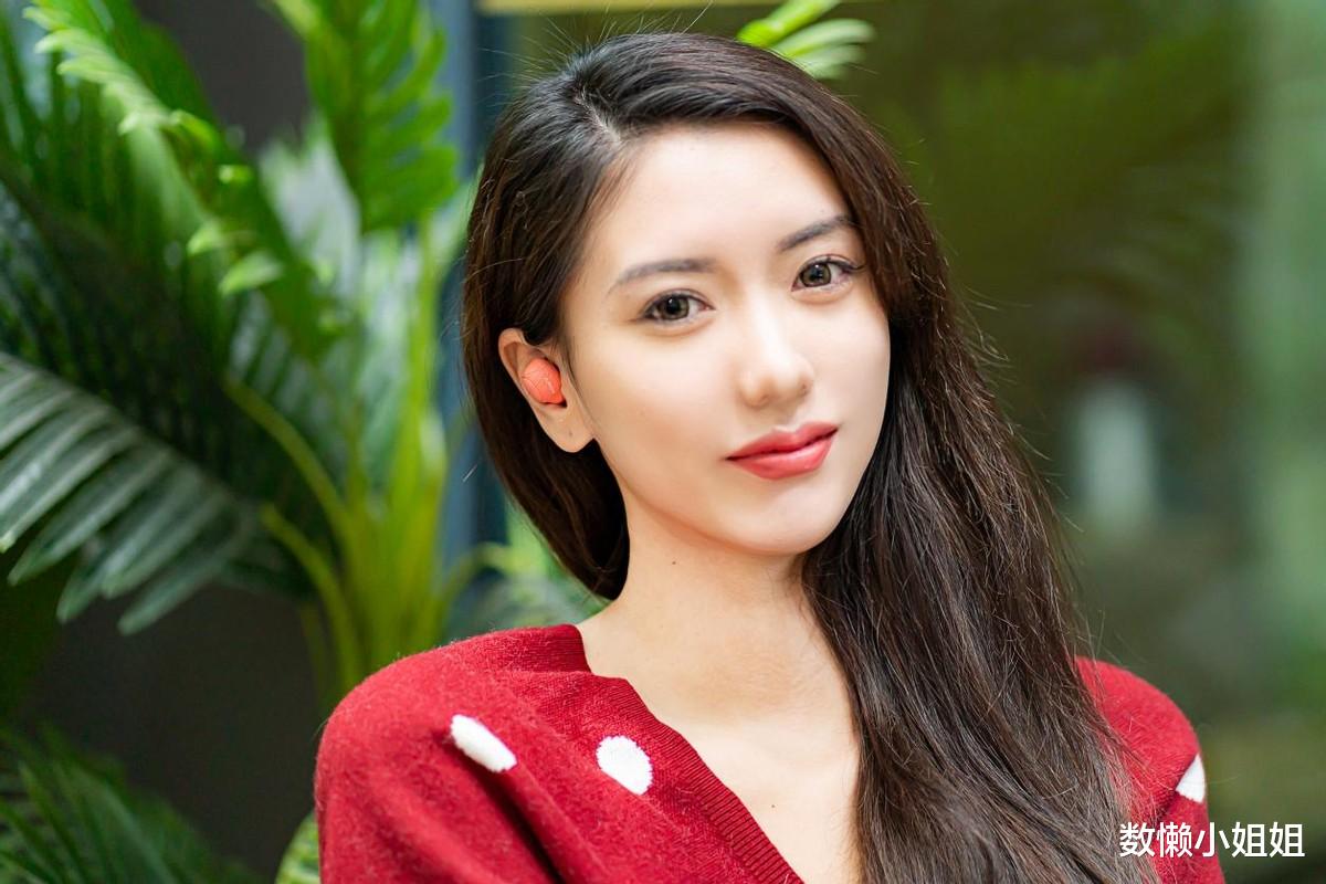 耳机|小身材的颜值担当,推荐给女生的轻巧耳机,索尼WF-C500体验分享