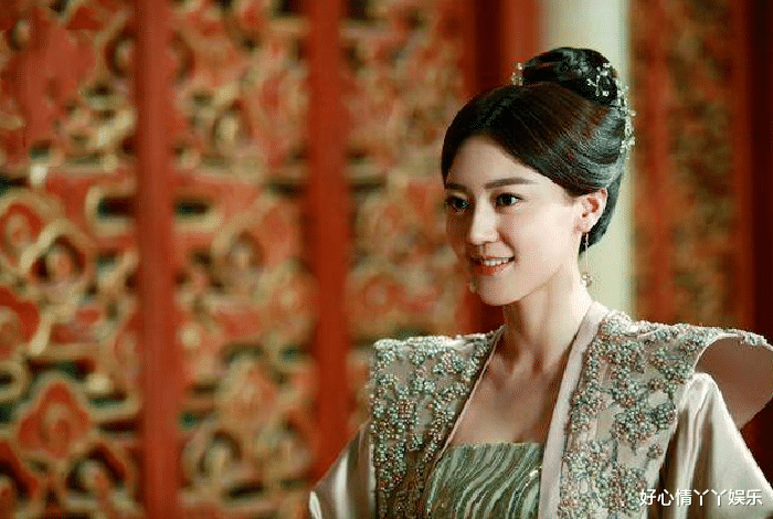 夜华|三生三世：夜华找素锦不提素素的剜眼之仇，为何用其它罪名扳倒她