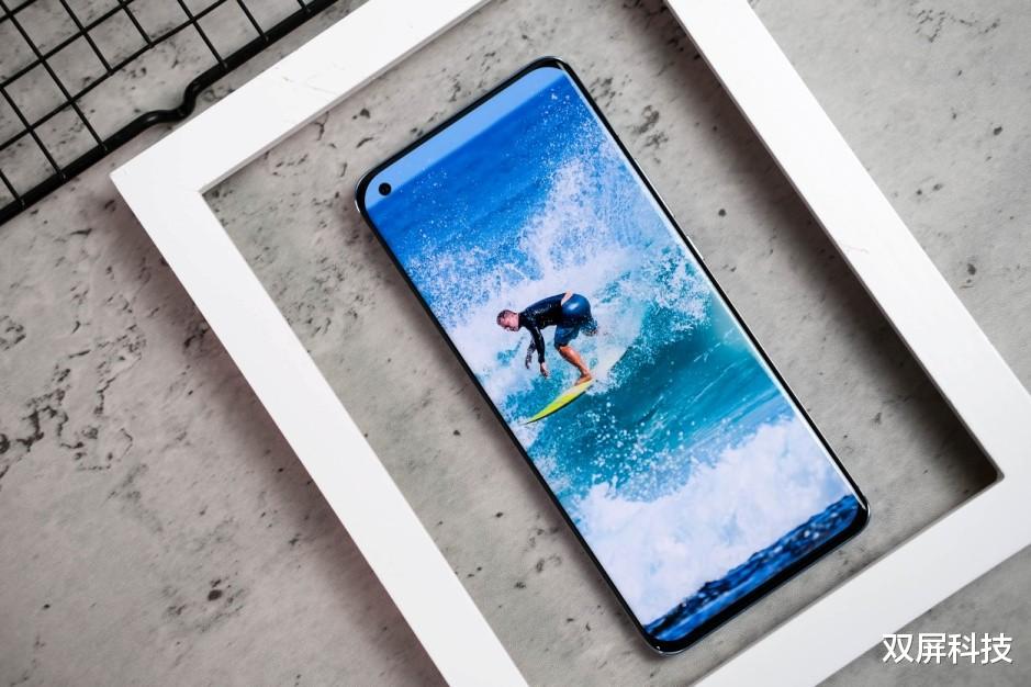 小米科技|2K曲面屏+骁龙888+50W无线充电,跌至2499元,还买什么iPhone 13?