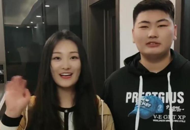 家装日志 朱单伟并不是不善言辞，离开陈亚男后，思路清晰开直播怒斥黑粉