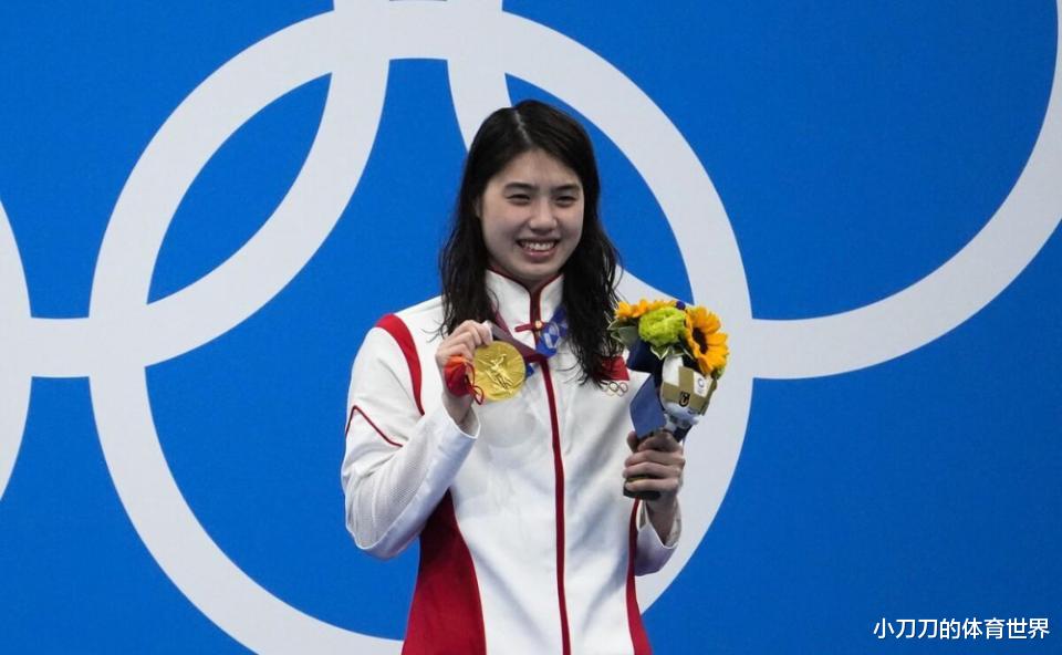 化妆品|张雨霏淡妆做节目，网友恍然大悟，化妆品企业找她代言等于白花钱