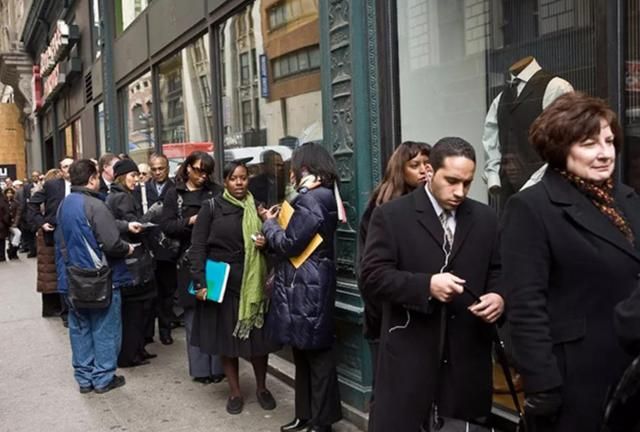 美国|美国迎来6个“噩耗”！中俄加强联手，基辛格预言或将应验