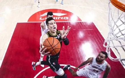 郭艾伦|大反转！郭艾伦终于当上MVP！他整整等了11年