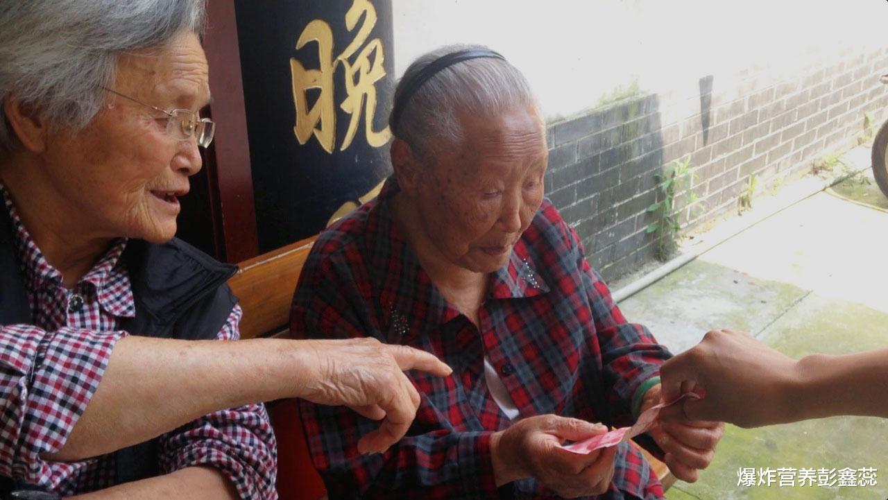 爆炸营养彭鑫蕊|俗话说：“三寸长寿，四寸无忧”，到底说的是什么？看看你符合吗