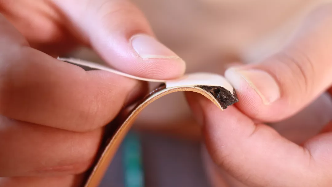 铭家匠遇|带头粒表带的制作密码 | 天梭图库系列