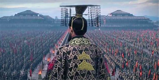 秦始皇 站在2000光年外能看到秦始皇登基吗？