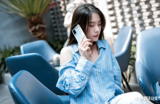 oppo reno|2021年最适合捡漏的4款手机，配置强颜值高，闭眼买也不吃亏！