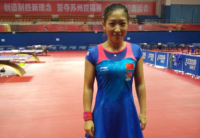 奶球妈咪聊|孔令辉的球服改革,很有前瞻性,国外的女选手普遍穿裙装比赛