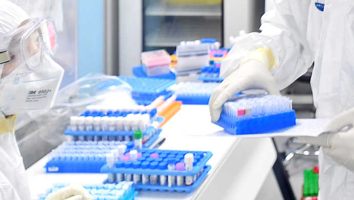 抗体 能对付全部冠状病毒的“万能抗体”被发现，专家感慨称曙光来临