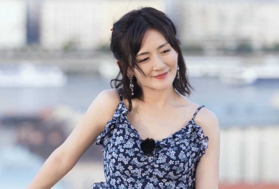 谢娜|谢娜炫耀侄子考上清华，为何引侄子强烈不满？黄磊当初真没说错