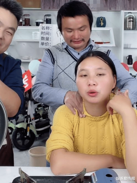 |牛爱芳夫妇更新视频，摄影师意外出镜，网友：还说没团队