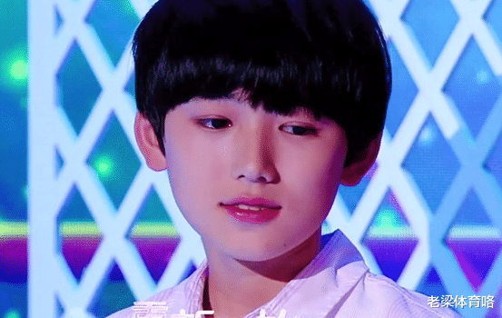 张哲瀚|宋亚轩对人不世故不圆滑，说话留三分，骨子里透出少年纯真的劲儿