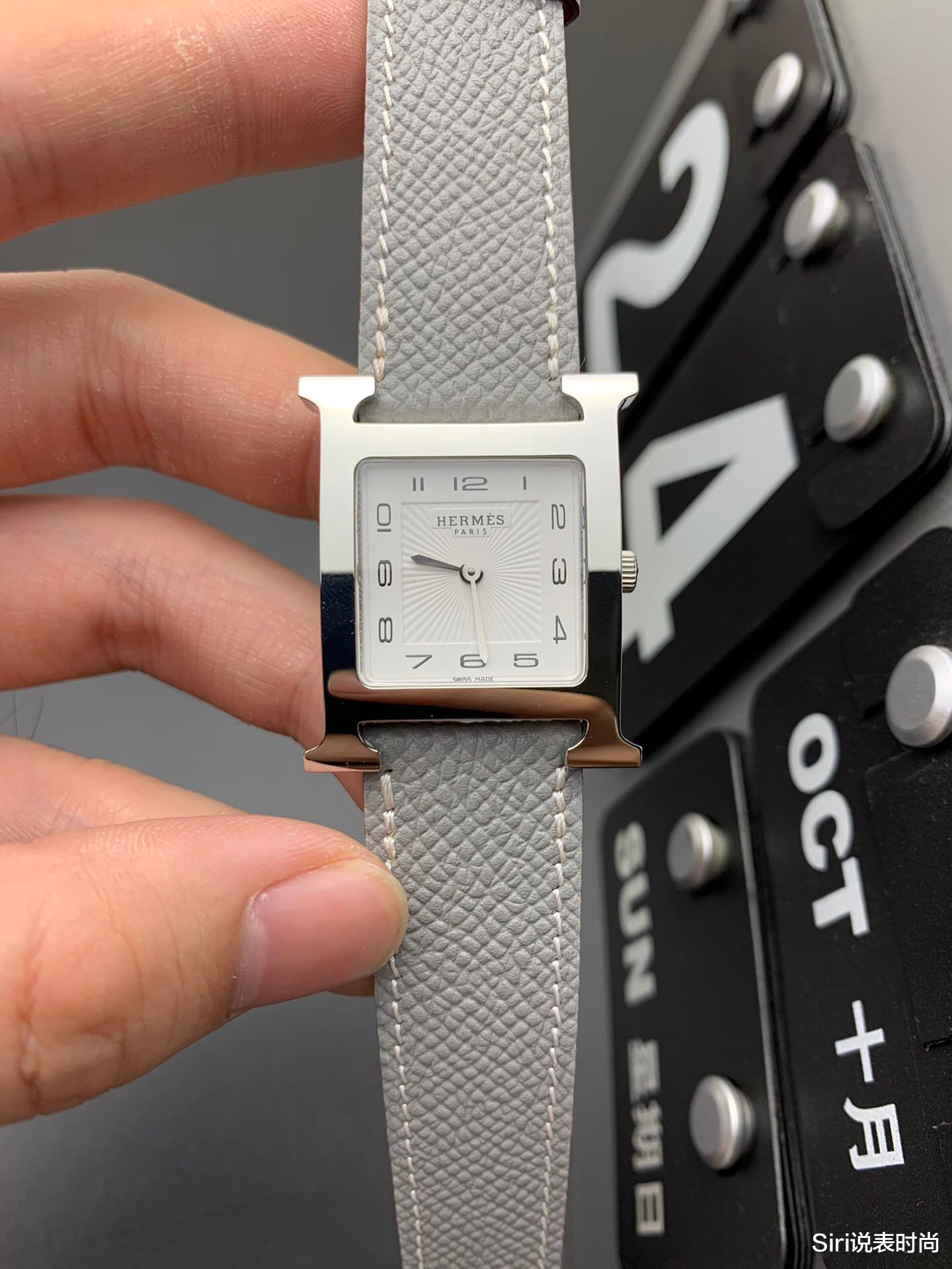 Siri说表时尚 Siri说表:爱马仕女装腕表