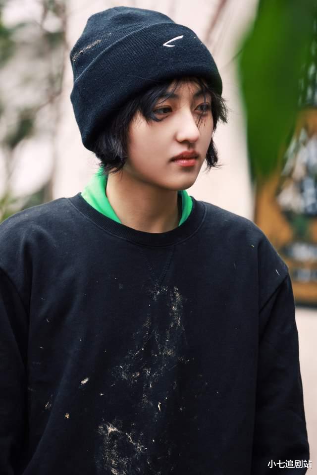 张子枫|常驻三季《向往的生活》,张子枫没有综艺感,存在感低,不如退出