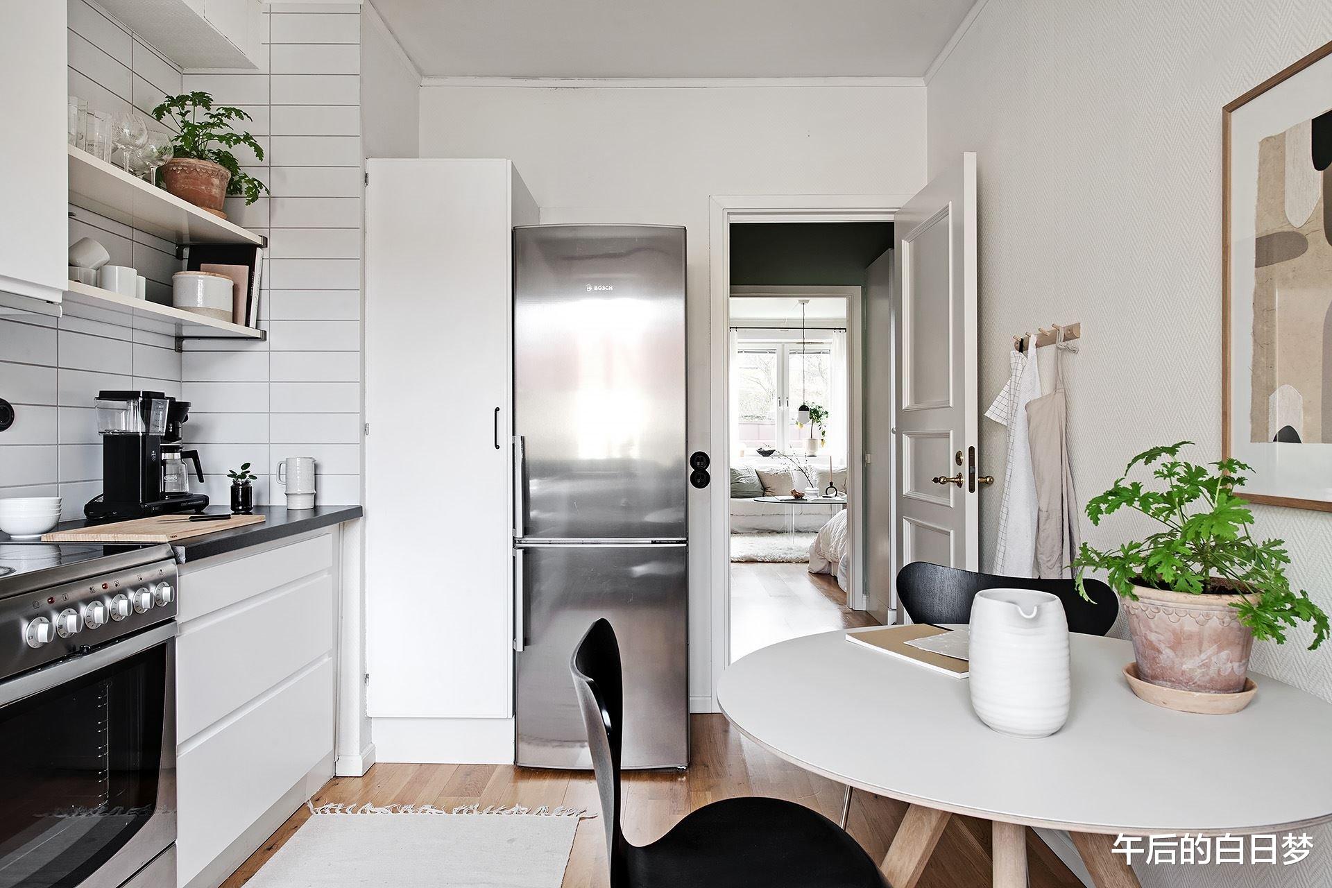 36㎡小公寓，有着美好的室内布局，温暖明亮的空间舒适度爆棚