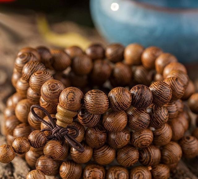 |别玩高价文玩了，这7种文玩手串，百元之内搞定，包浆之后超漂亮