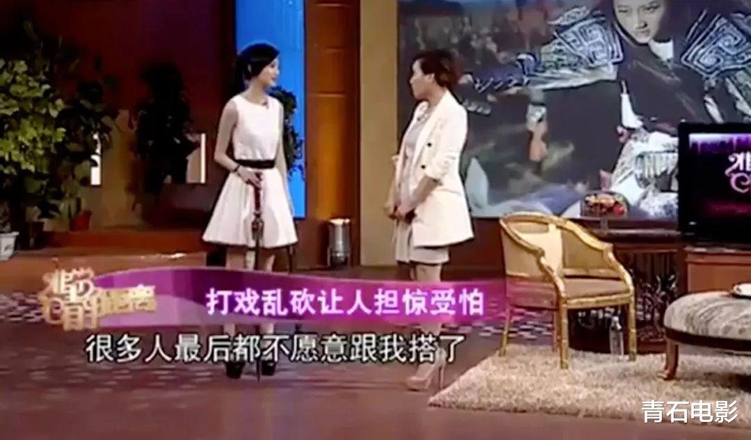 景甜|景甜的“觉悟”，撕开了多少中年女星的“遮羞布”？