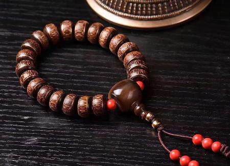 文玩|这几种文玩，不用保养都能起包浆！