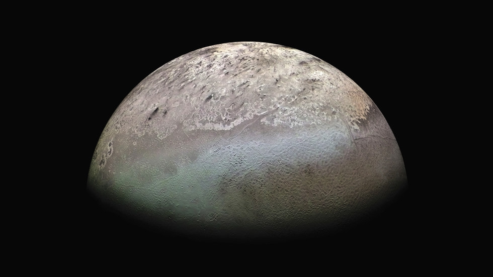 海卫一: 海王星的倒行卫星 它曾经是一颗比冥王星还大的矮行星