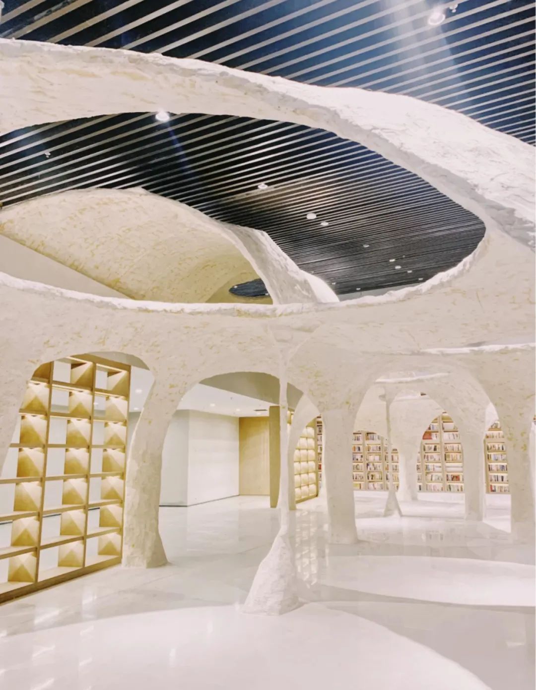 西宁|被预言下一个“瑞士”，这个夏日均温20°C的宝藏地，刘昊然都来打卡！