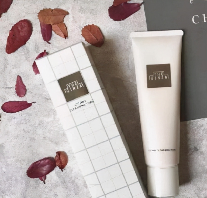 洗面奶 洗面奶到底该选哪种呢?这些洗面奶温和补水让肌肤变得柔嫩有光泽~