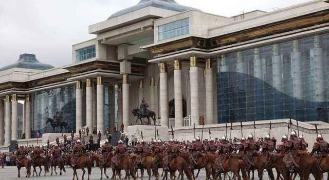 童书小窝|被人们当成一个梗的蒙古国海军究竟是怎样一支部队