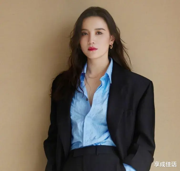 杨笠|无论是李诞、杨笠还是徐志胜,脱口秀让他们展现出灵魂,走红不是意外