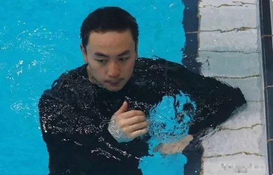 释小龙|出道即巅峰,被誉为成龙、李连杰接班人,释小龙为什么突然糊了?