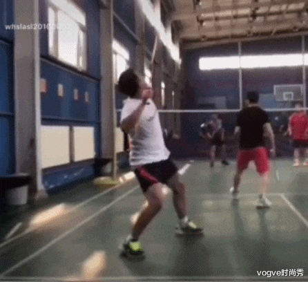 女孩|《雪中悍刀行》的武术指导：打羽毛都要全程慢镜头，中毒了？