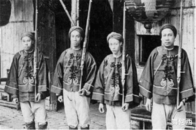 山东省|35年前，山东一女子“登基称帝”，还建立后宫，收4名少年为妃
