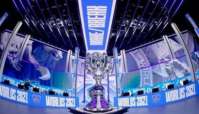 小米粒妈咪|LOL：恭喜EDG夺冠，央视新闻官博发文祝贺！