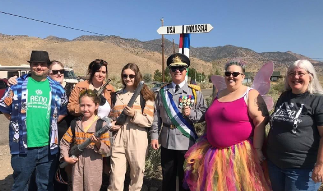 杨双双|“世界第一袖珍国”，人口只有32人，却始终不接受外国移民