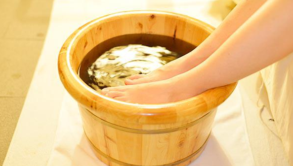 乳腺增生|30岁男子腹痛作痛，查出脂肪肝，医生怒斥：与3种食物脱不了干系