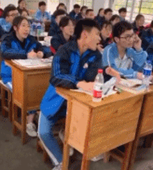 歪骆驼|“小姐姐请客好大方，没有不去的道理，走约起”