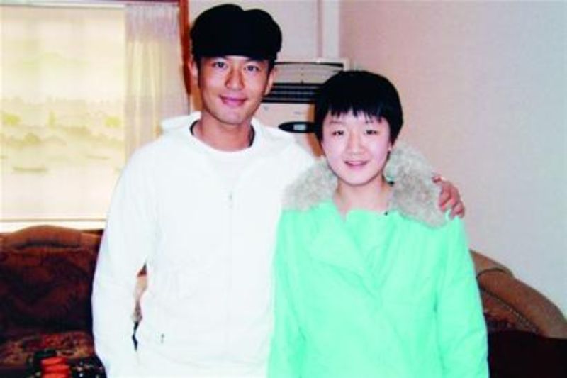 黄晓明|奥运冷知识！女子兵乓世界第一陈梦是黄晓明的表妹，也是任嘉伦的发小