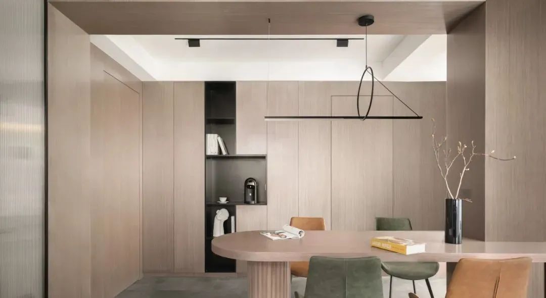 设计师|人人嫌弃的鸡肋长走廊,这样“精打细算”改造后,不浪费1寸空间!