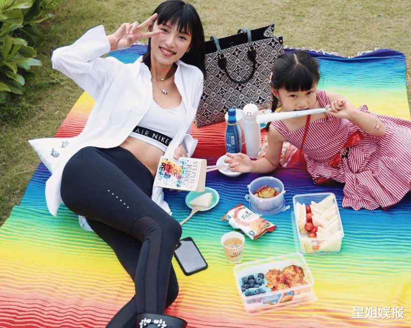 梅艳芳|演过梅艳芳的女演员中，最像的不是王丹妮，大家公认的是陈炜