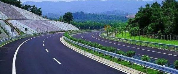 车马时光漫漫远 吉林交通迎来大发展，规划建设一条长372公里环线高速，投资338亿