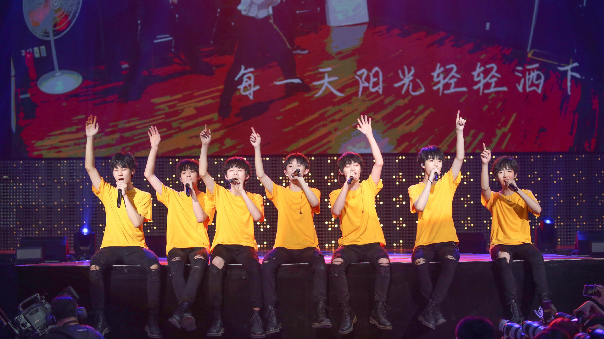 刘耀文|四年的暴风成长，狼王已横空出世，你可以永远相信刘耀文