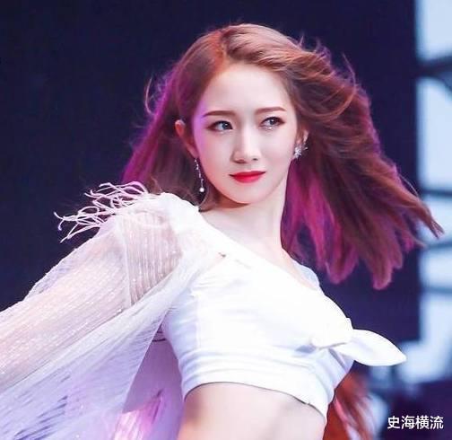 董洁|人前清纯，人后奔放，这7位人畜无害的女明星，比你想的复杂