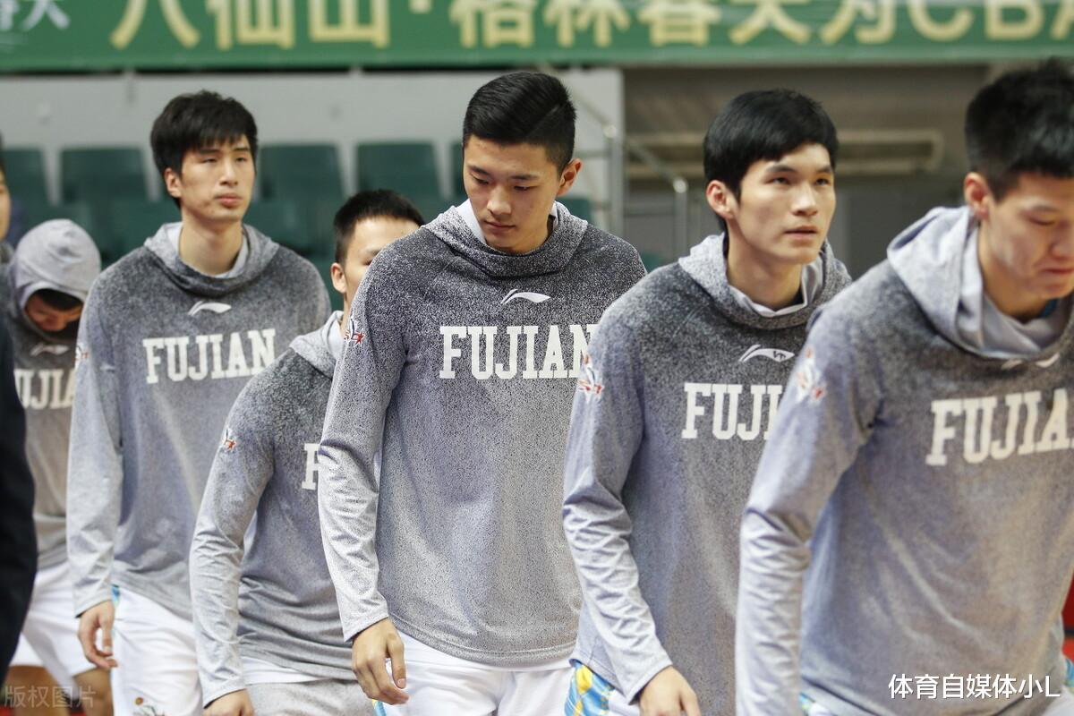 越野跑|官宣！首钢队签宏远克星，李春江表决心，新球队以广东三少为核心