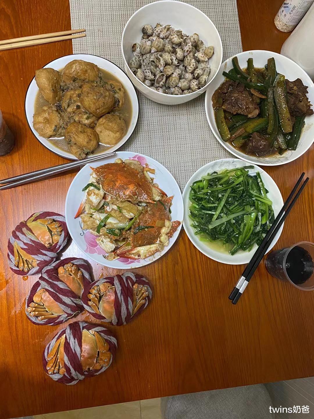 大板鲫|岳父家吃饭，我夹一块肉放进嘴里，却被媳妇一顿数落，这是为啥？