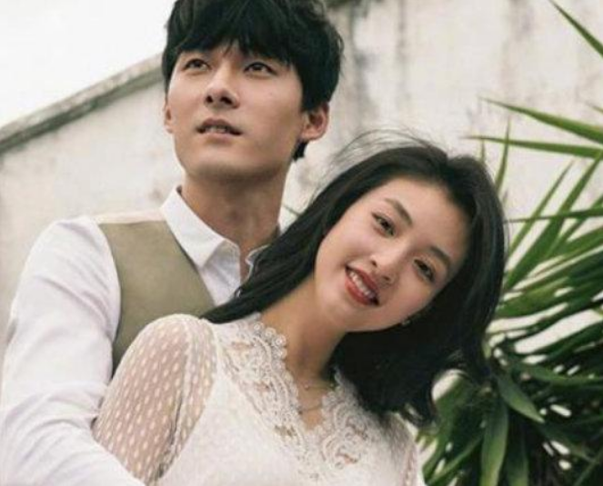 王子文|小花吴倩被拍到带孩子吃饭,现在明星们都流行突然有个孩子吗?