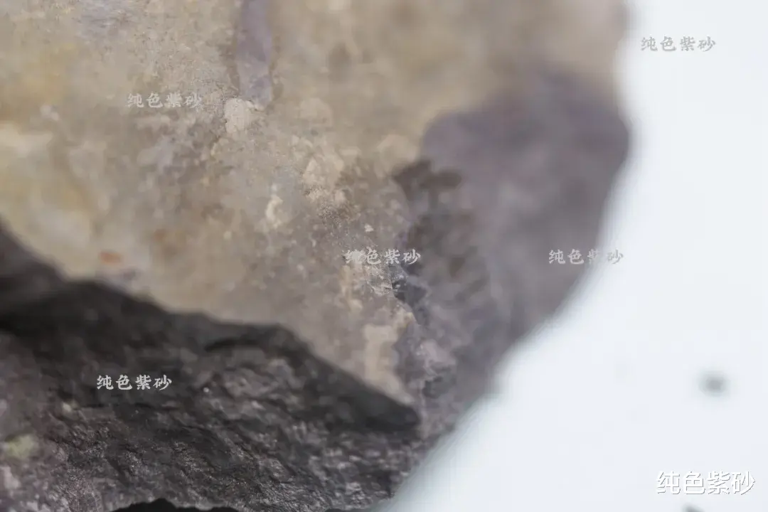 |紫砂壶为什么做出来,有的油性会很足?