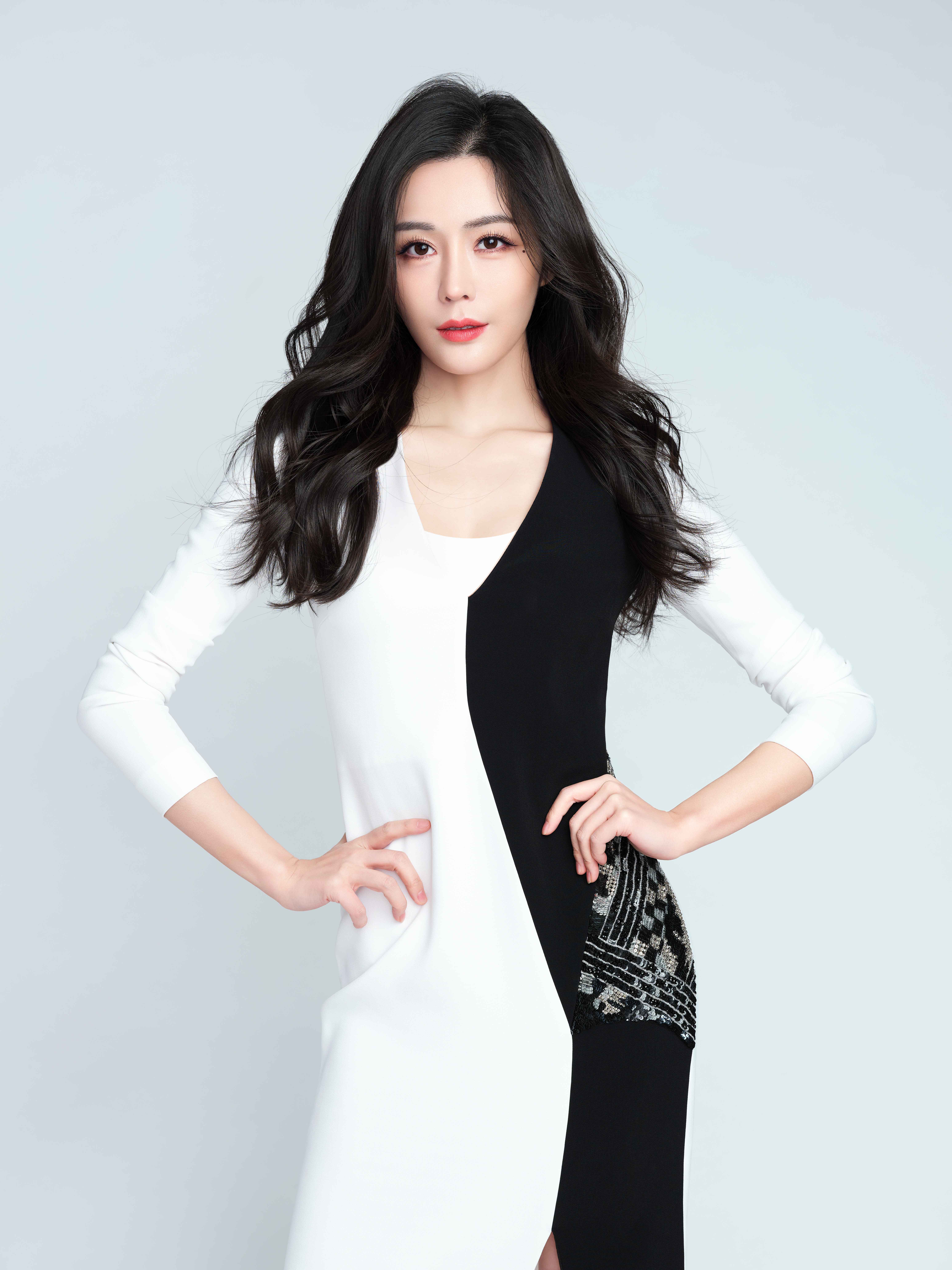 汤晶媚|《良言写意》今日开播 汤晶媚饰演疯狂姐姐沈写晴