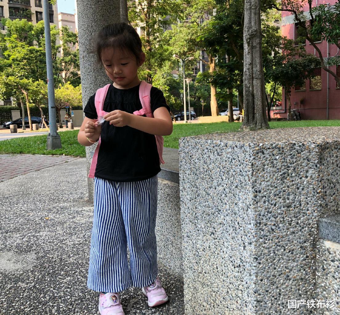汪小菲回臺灣過年，6歲女兒穿紅裙子放風箏，梳高馬尾似大S翻版-圖8